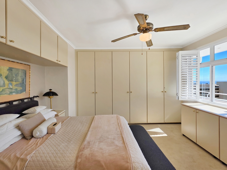 2 Bedroom Property for Sale in Sea Point Western Cape